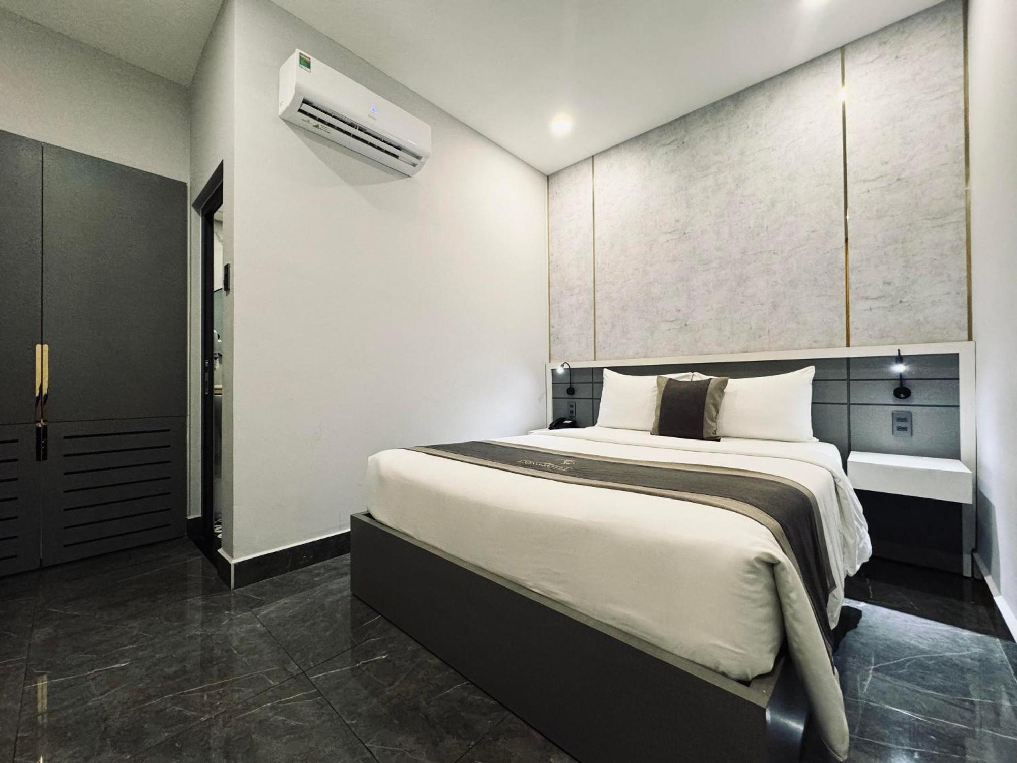 Lion 8 Hotel Can Tho Exterior photo